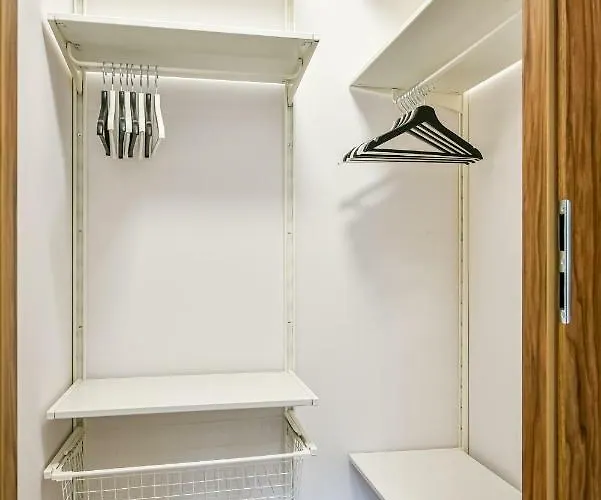 Old Town Ltc - Starowka Panienska Apartman *